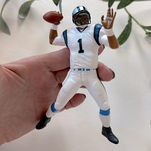 Hallmark Keepsake Ornament Collector’s Series Cam Newton Football Legends - Picture 7 of 10
